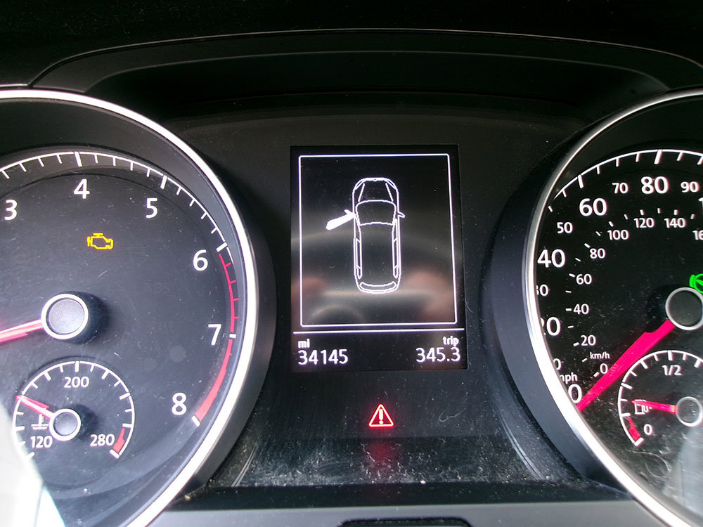 Used 2019 Volkswagen Golf S image 19