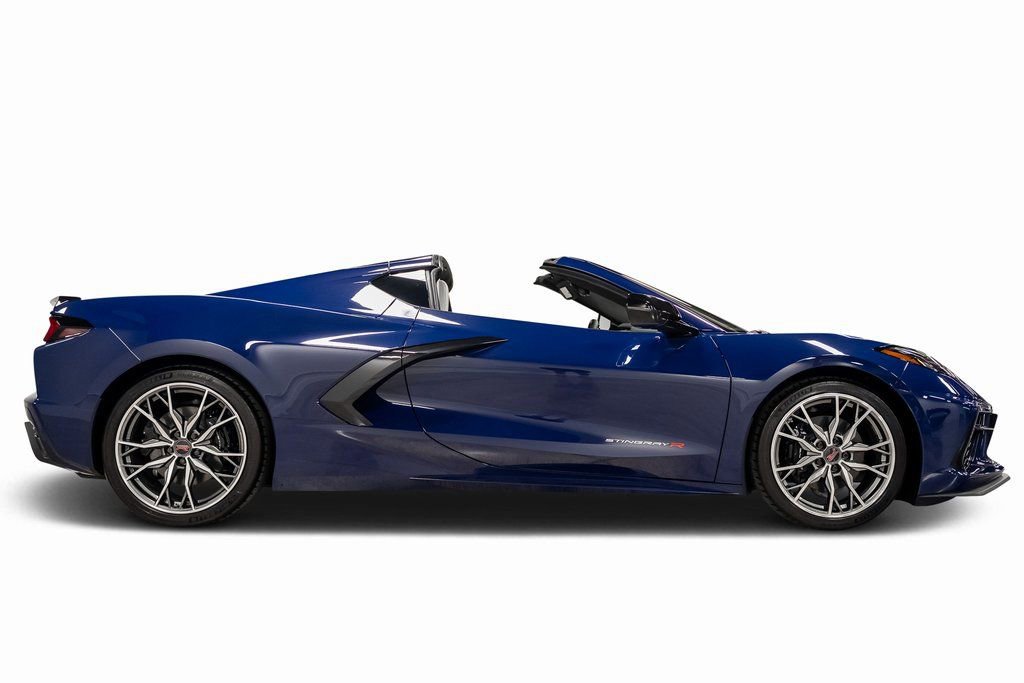 Used 2025 Chevrolet Corvette Stingray Coupe image 27