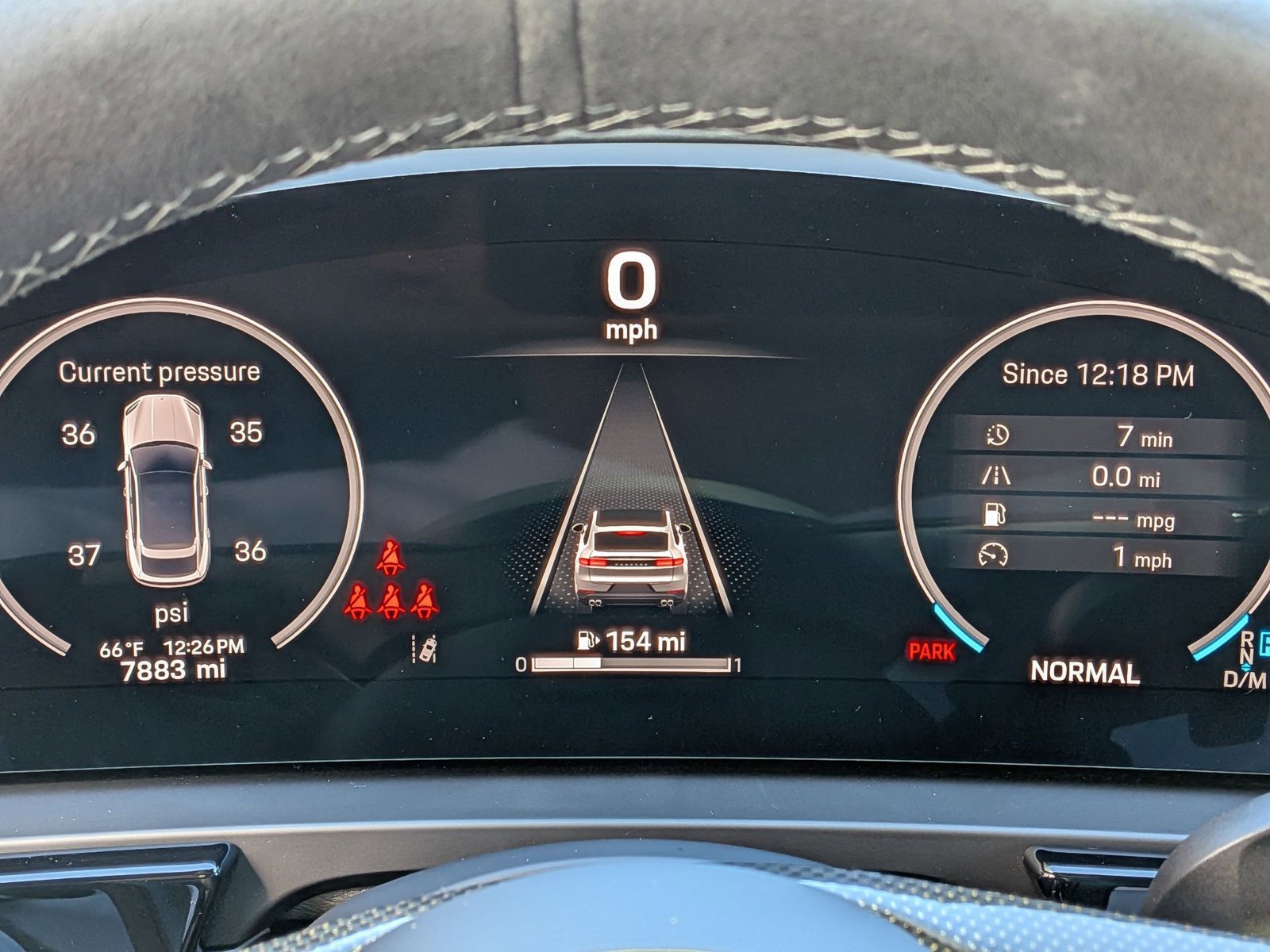 Certified 2025 Porsche Cayenne GTS image 17