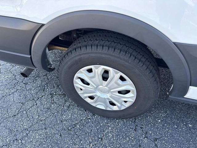 Used 2023 Ford Transit 350 XLT image 16