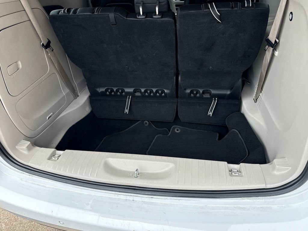 Used 2024 Chrysler Pacifica Limited FWD image 23