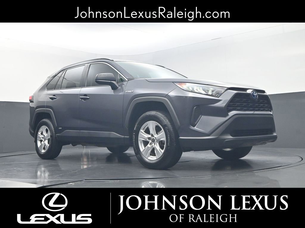 Used 2021 Toyota RAV4 LE AWD/4WD image 16
