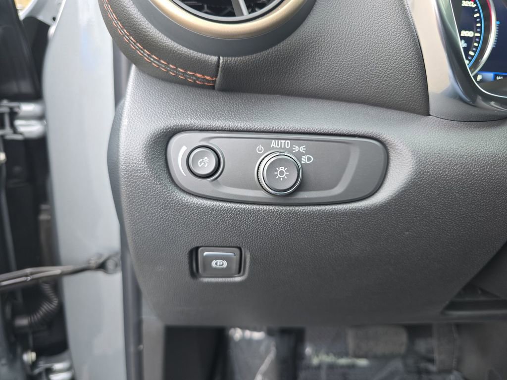 New 2025 Chevrolet Blazer Premier w/ Driver Confidence II Package AWD/4WD image 21