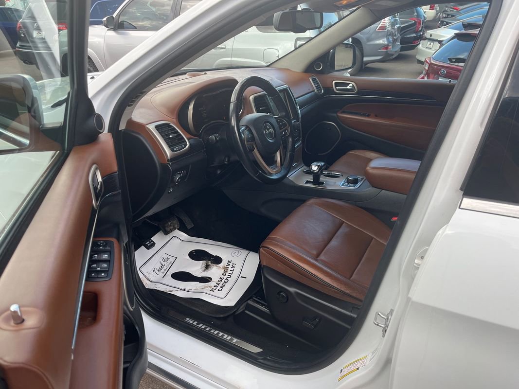 Used 2015 Jeep Grand Cherokee Summit w/ Platinum Series Group AWD/4WD image 9