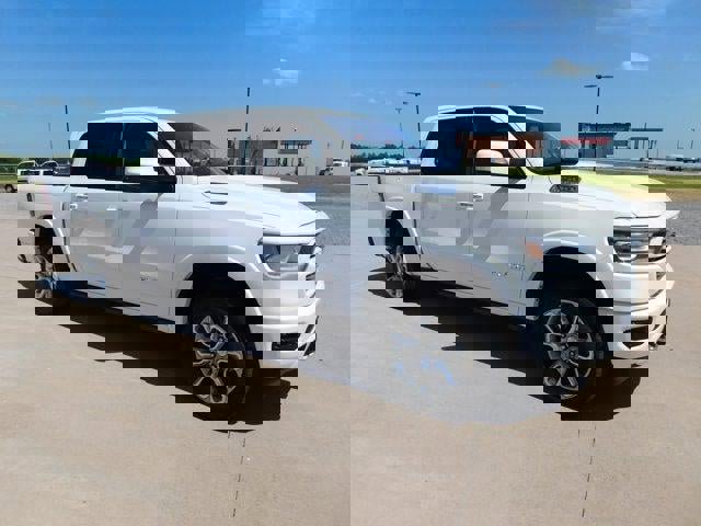 Used 2022 RAM 1500 Laramie w/ Laramie Southwest Edition image 32