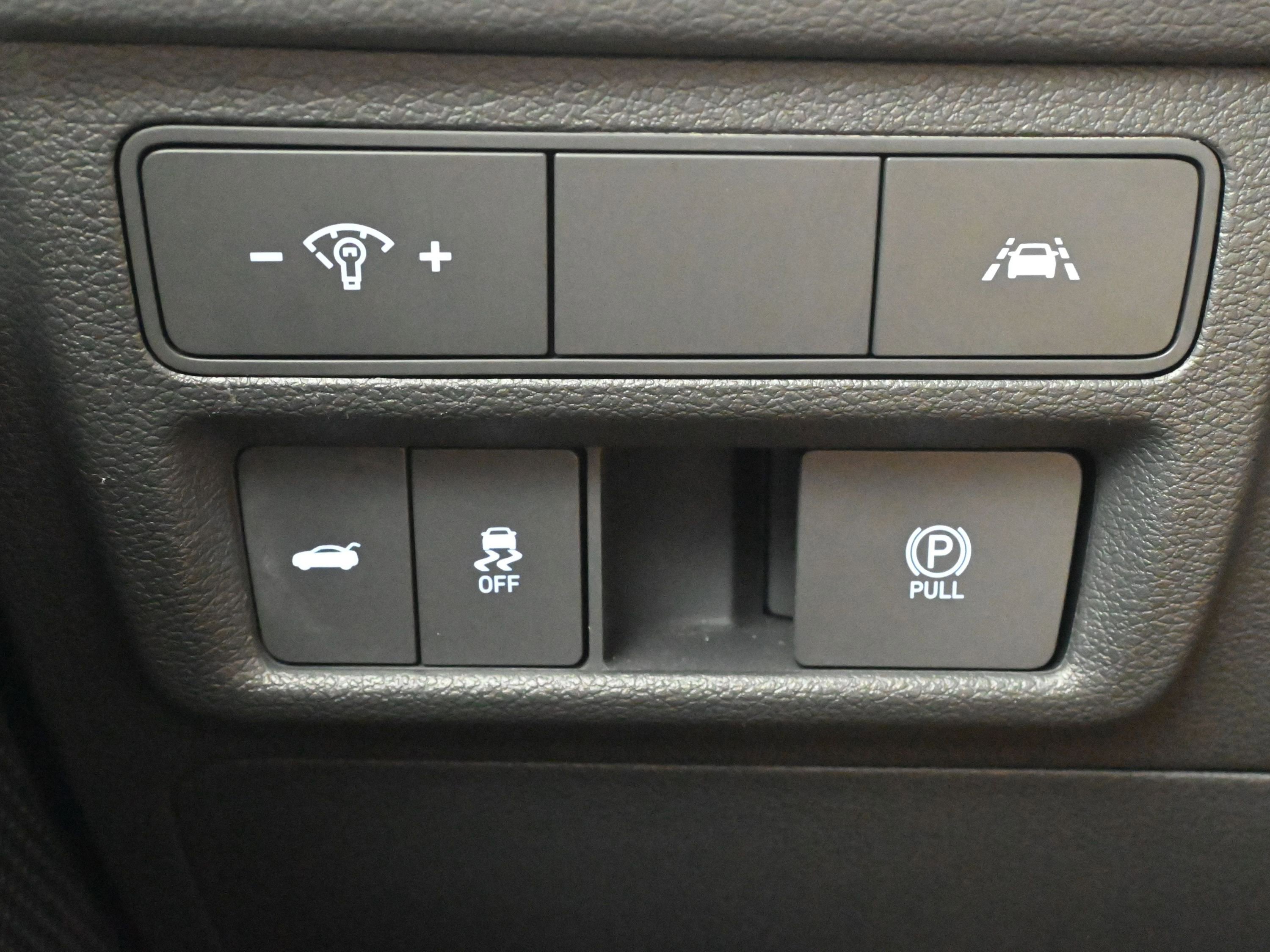 Used 2022 Hyundai Sonata SEL w/ Preferred Accessory Package image 12