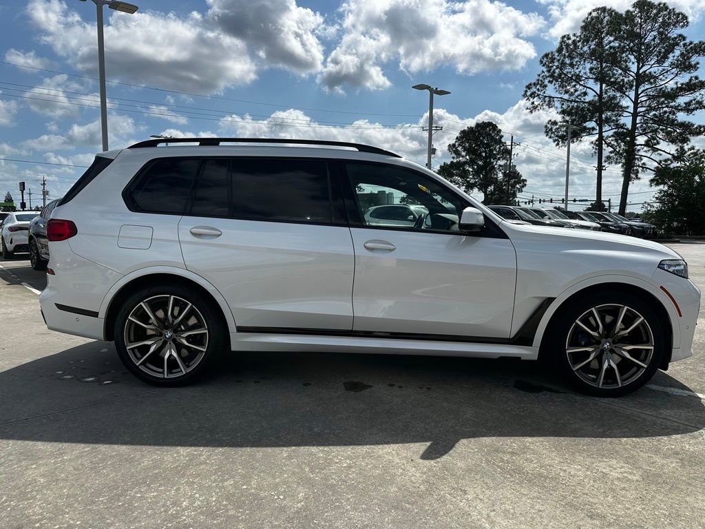 Used 2020 BMW X7 M50i image 3