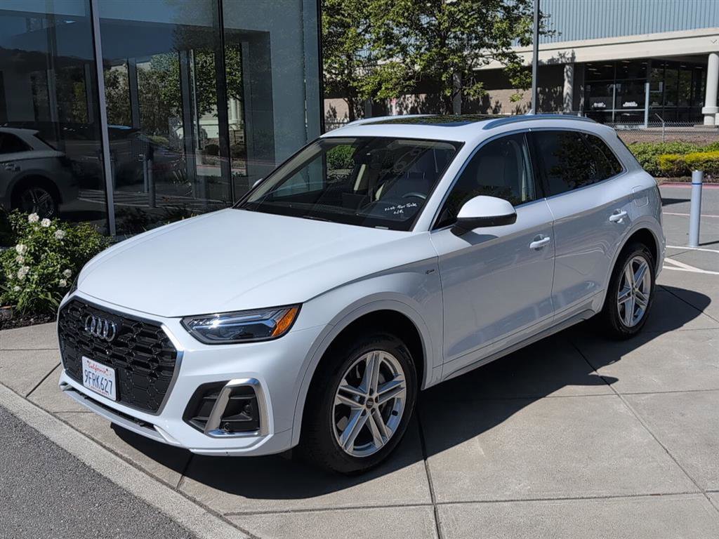 Used 2023 Audi Q5 e Premium w/ Convenience Package