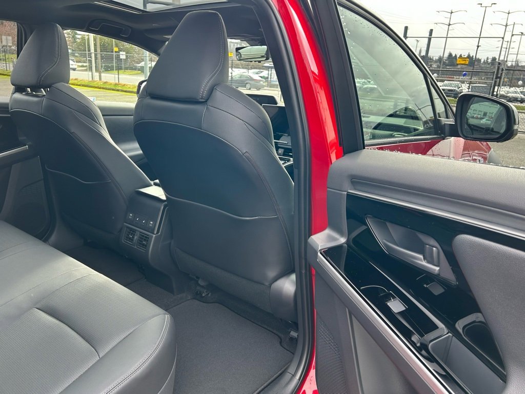 Used 2024 Subaru Solterra Touring image 13