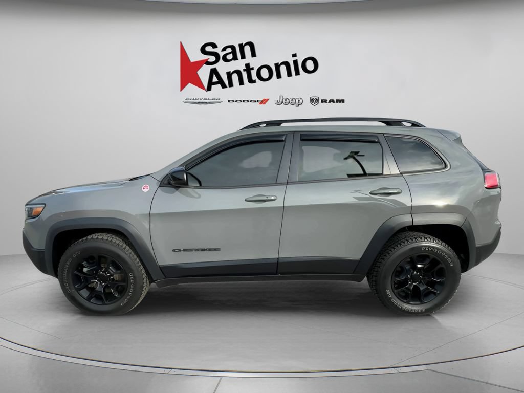Used 2023 Jeep Cherokee Trailhawk w/ Trailer Tow Group AWD/4WD image 9