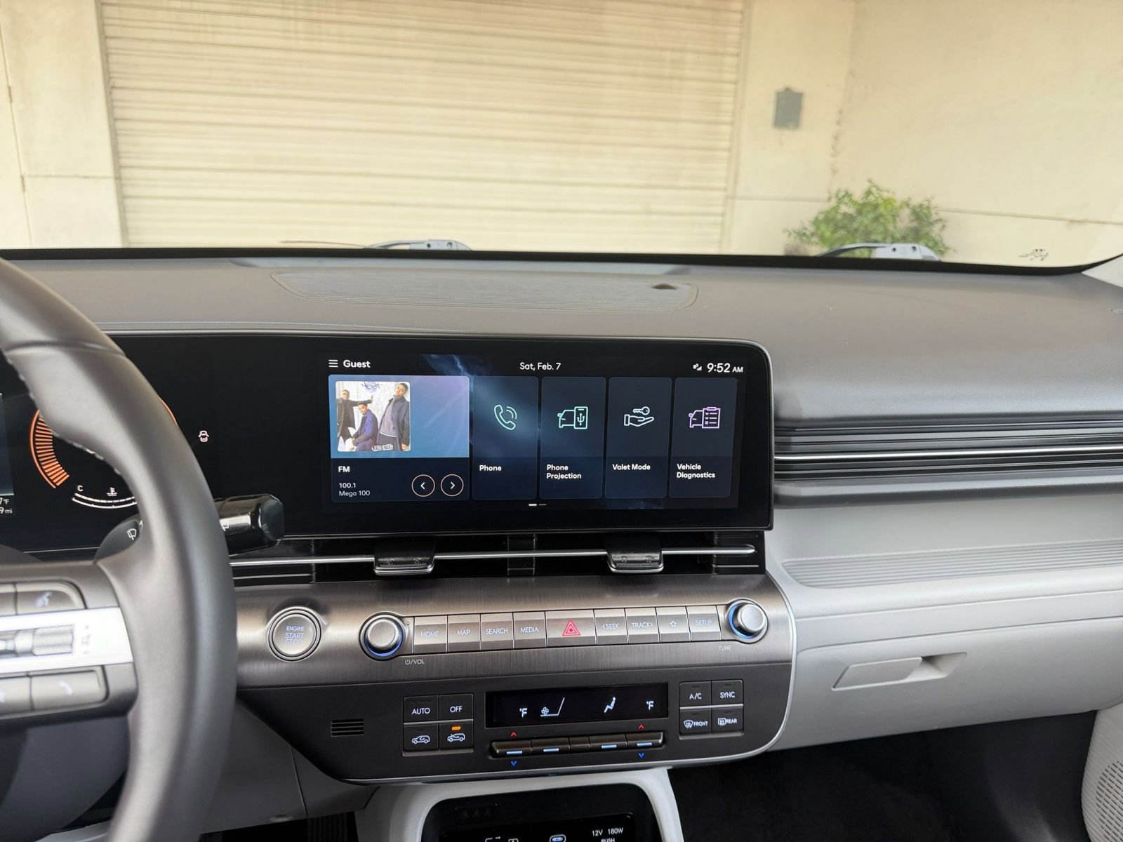 Used 2025 Hyundai Kona SEL image 21