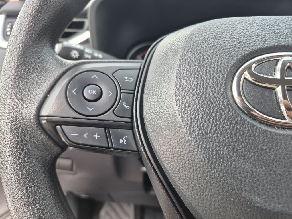 Used 2025 Toyota RAV4 LE AWD/4WD image 19