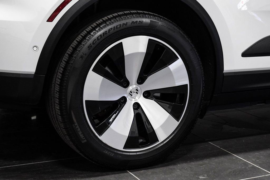 Used 2024 Porsche Macan 4 Electric image 55