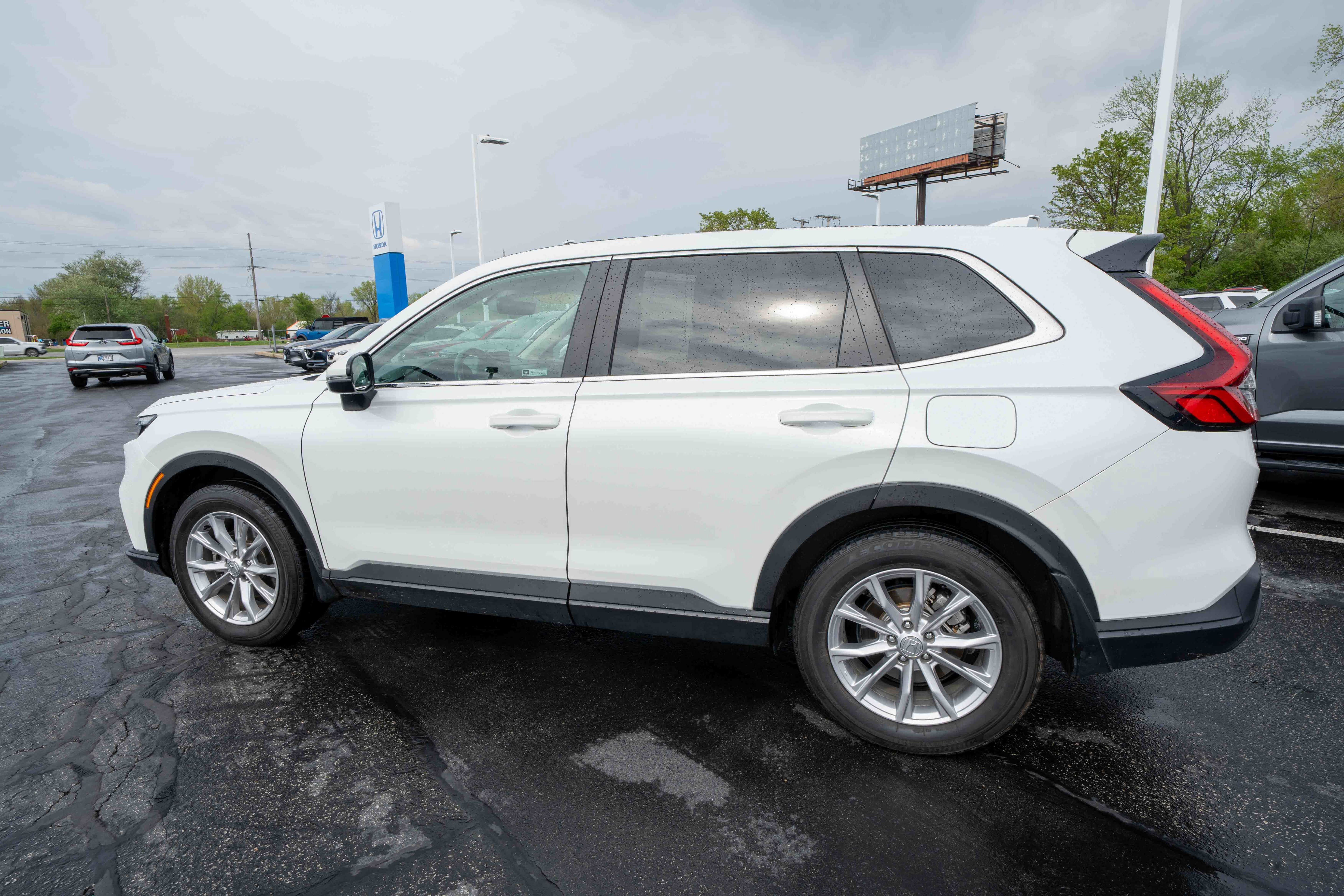 Certified 2023 Honda CR-V EX-L image 4