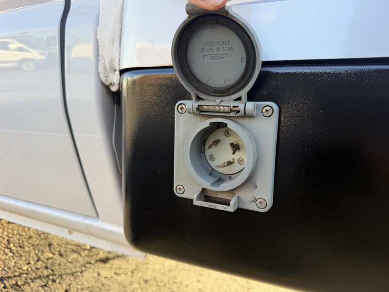 Used 2023 Ford E-350 and Econoline 350 Super Duty w/ Power Windows & Locks Group RWD image 7