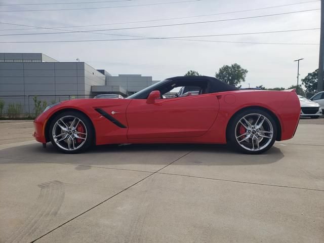 Used 2014 Chevrolet Corvette Stingray Convertible w/ 3LT Preferred Equipment Group RWD image 7