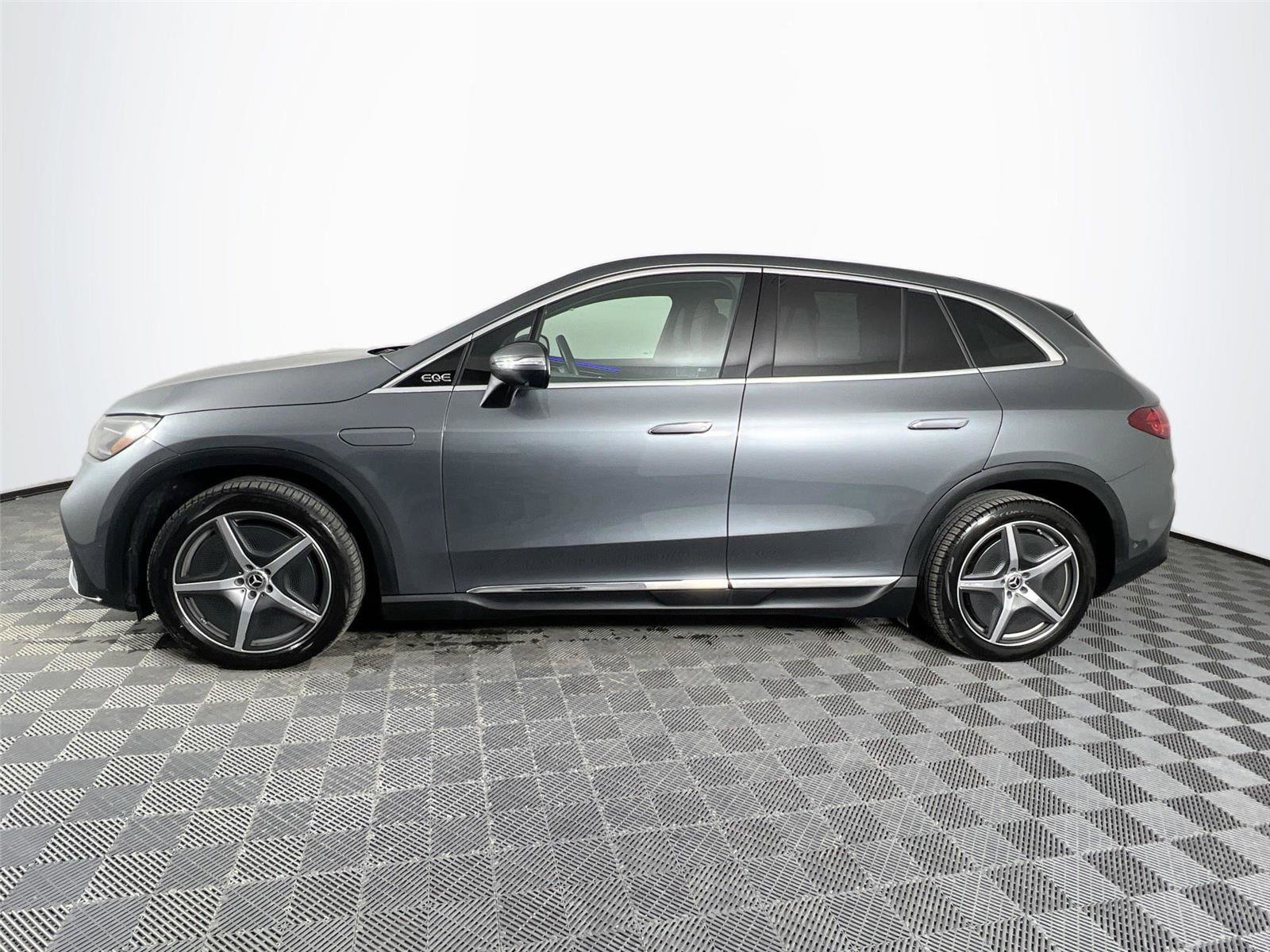 Certified 2023 Mercedes-Benz EQE 350+ 4MATIC SUV image 3