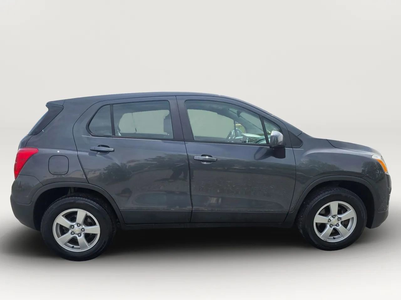 Used 2016 Chevrolet Trax LS AWD/4WD image 7