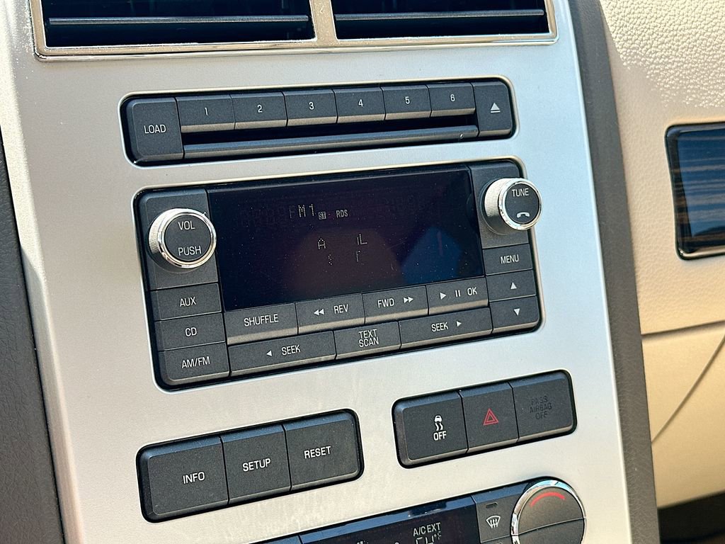 Used 2010 Lincoln MKX 2WD image 13