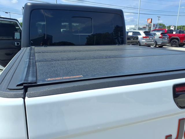 Used 2022 Jeep Gladiator Mojave w/ Cold Weather Group AWD/4WD image 29