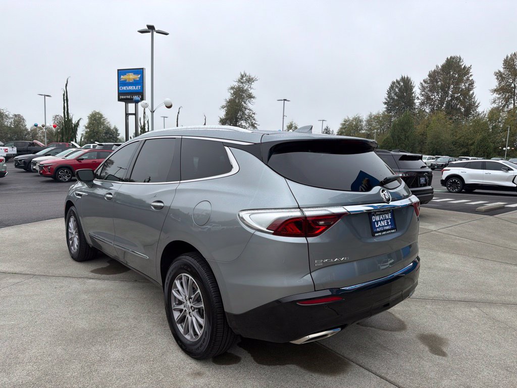 Used 2024 Buick Enclave Essence w/ Technology Package AWD/4WD image 3