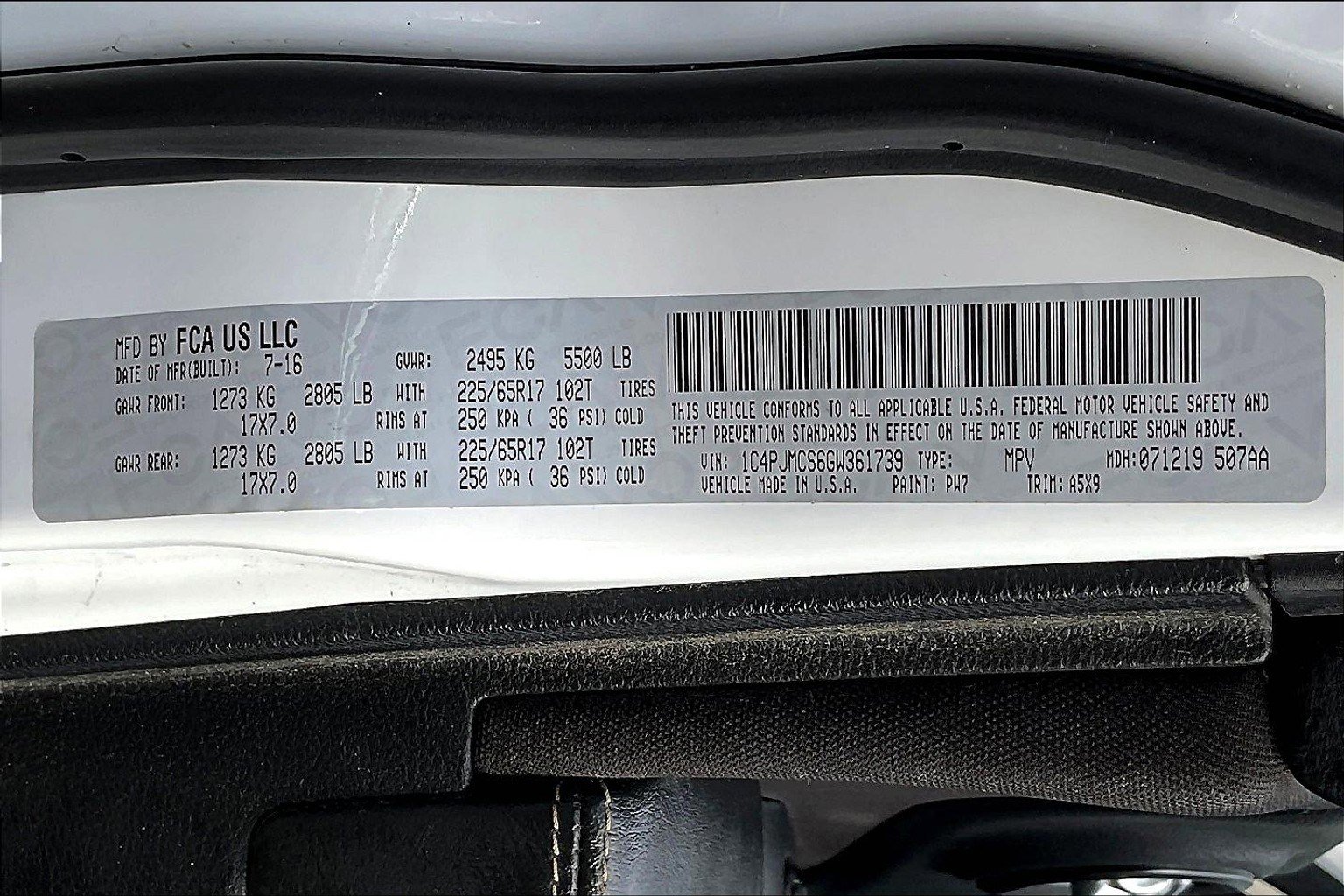 Used 2016 Jeep Cherokee Latitude w/ Cold Weather Group image 30