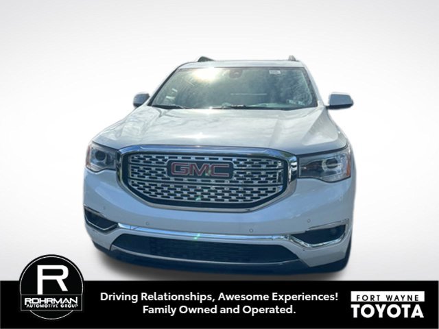 Used 2019 GMC Acadia Denali w/ Technology Package AWD/4WD image 3