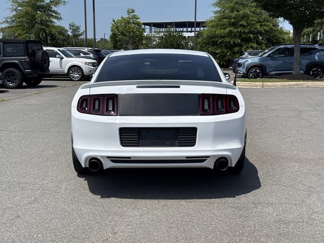 Used 2014 Ford Mustang GT Premium w/ Comfort Package RWD image 3