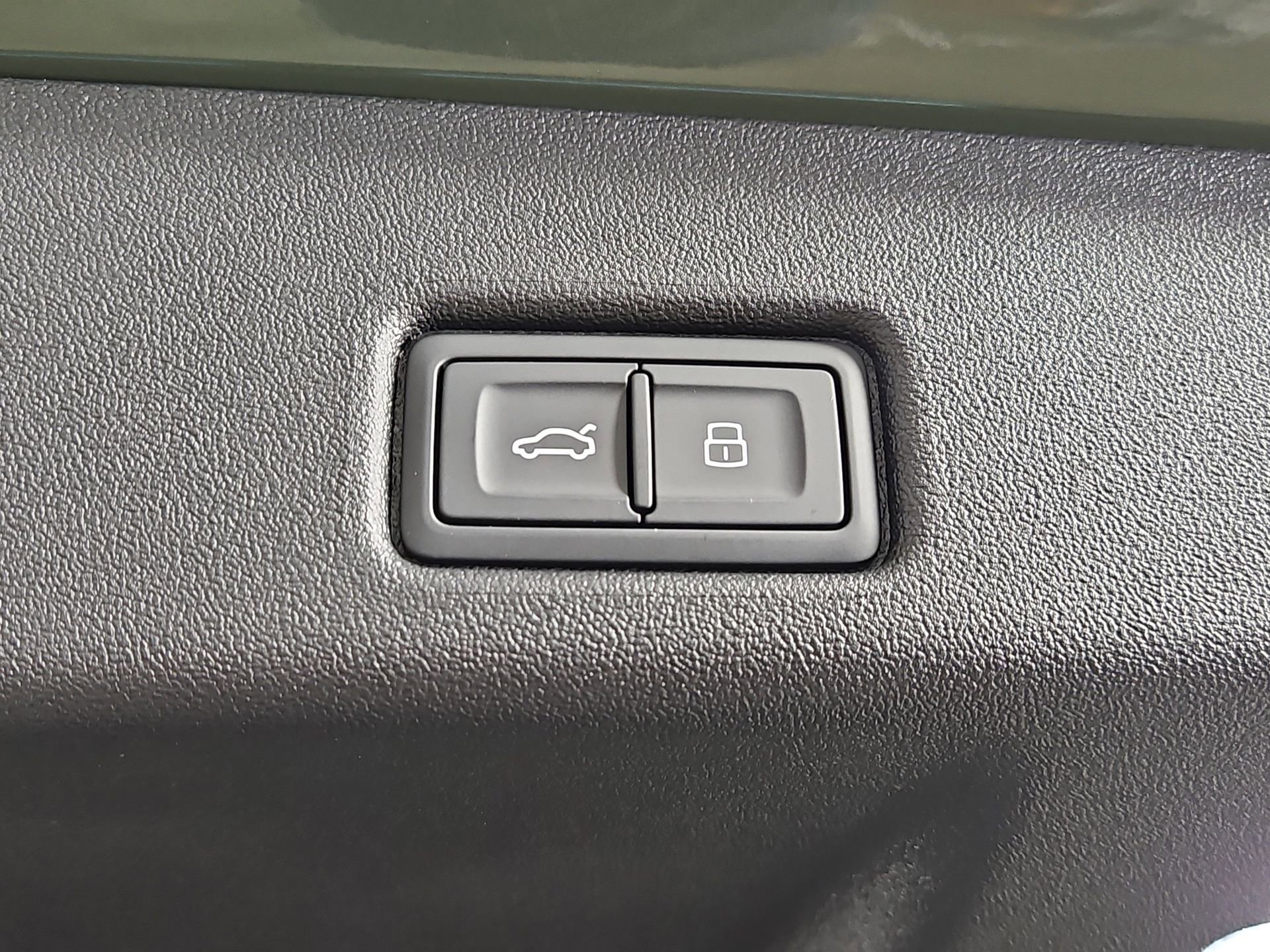 New 2026 Audi Q5 Premium image 14
