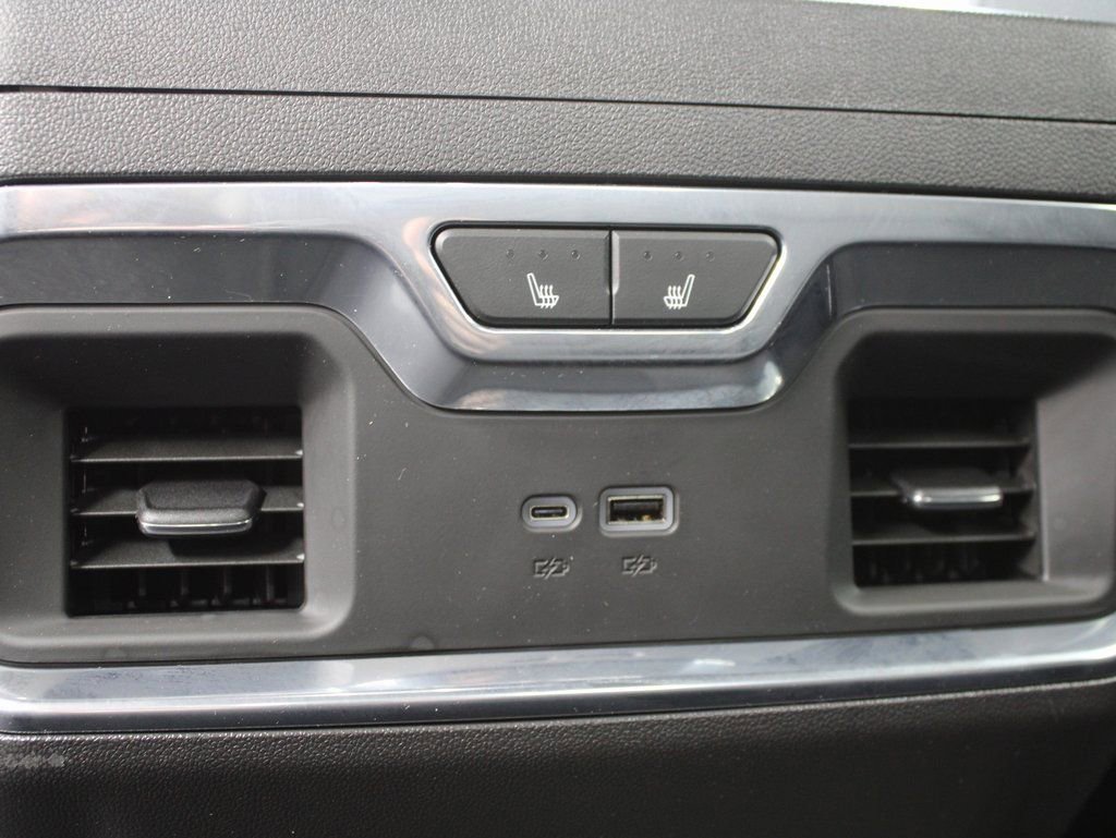 Used 2024 GMC Sierra 1500 Denali w/ Denali Reserve Package AWD/4WD image 12