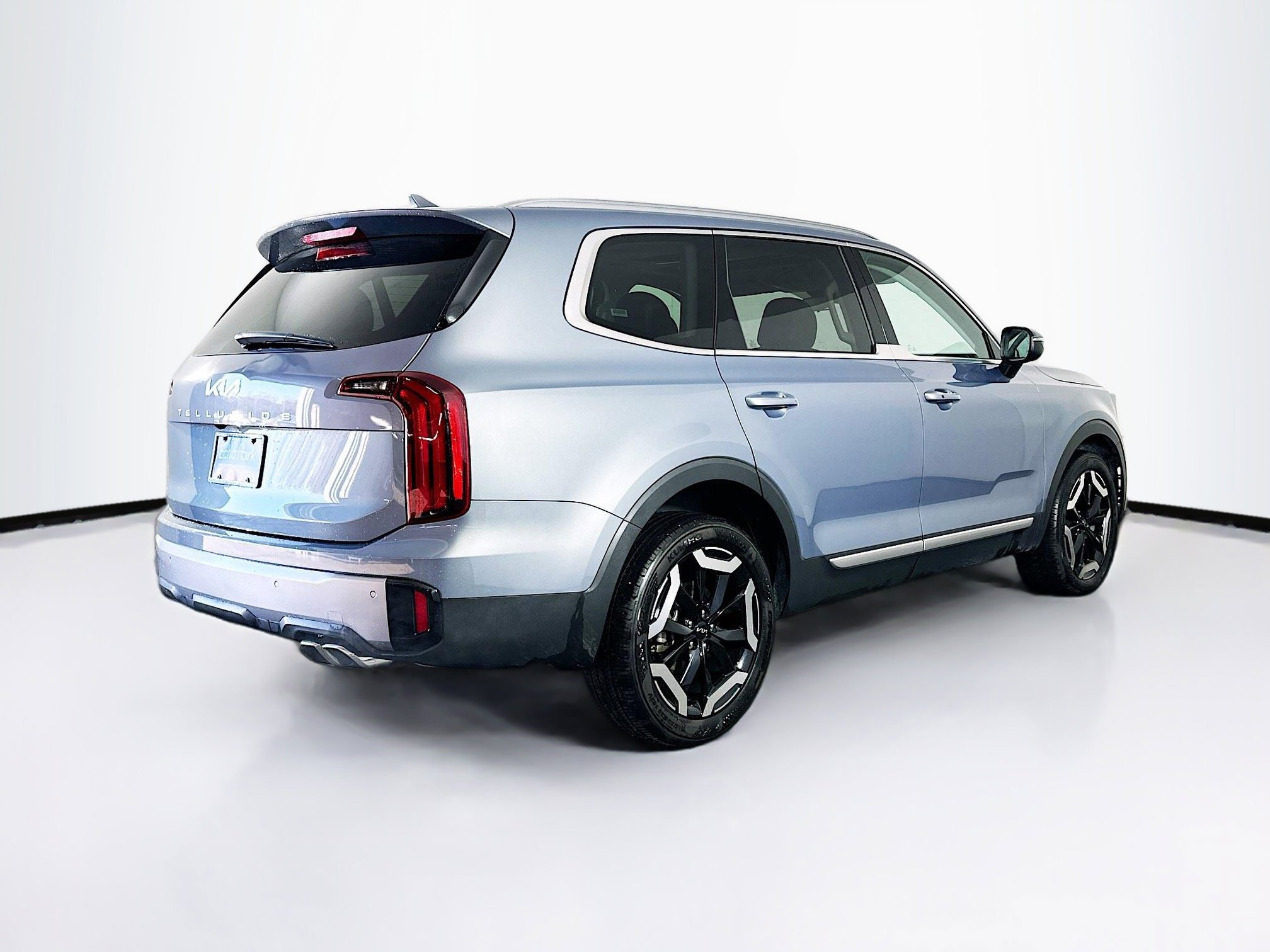 Used 2025 Kia Telluride S image 9