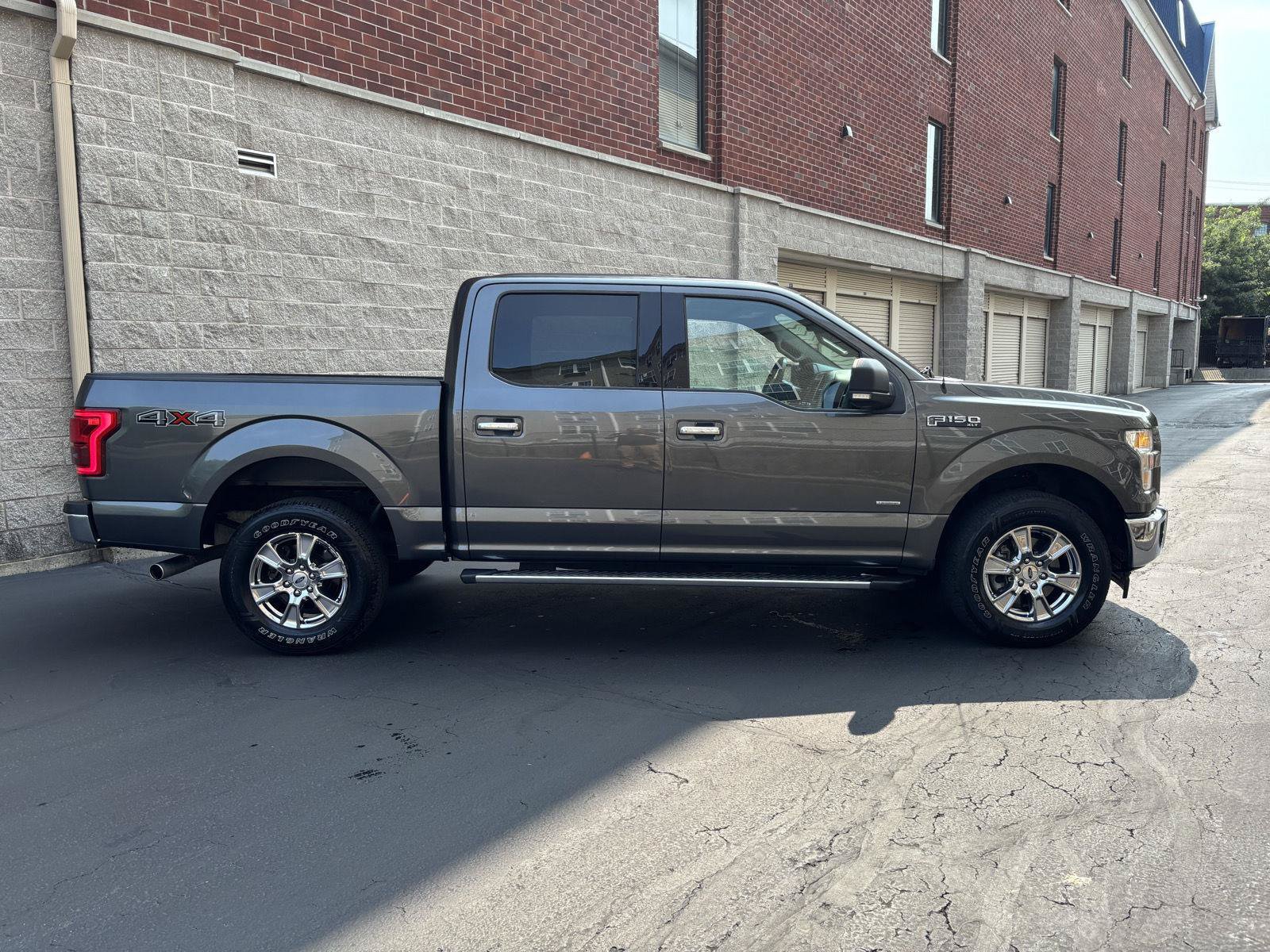 Used 2017 Ford F150 XLT w/ Equipment Group 302A Luxury AWD/4WD image 2