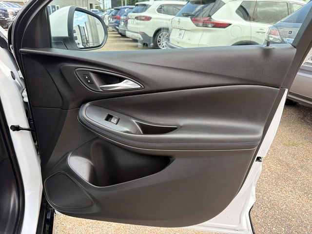 Used 2025 Buick Encore GX Sport Touring w/ Comfort Package FWD image 17