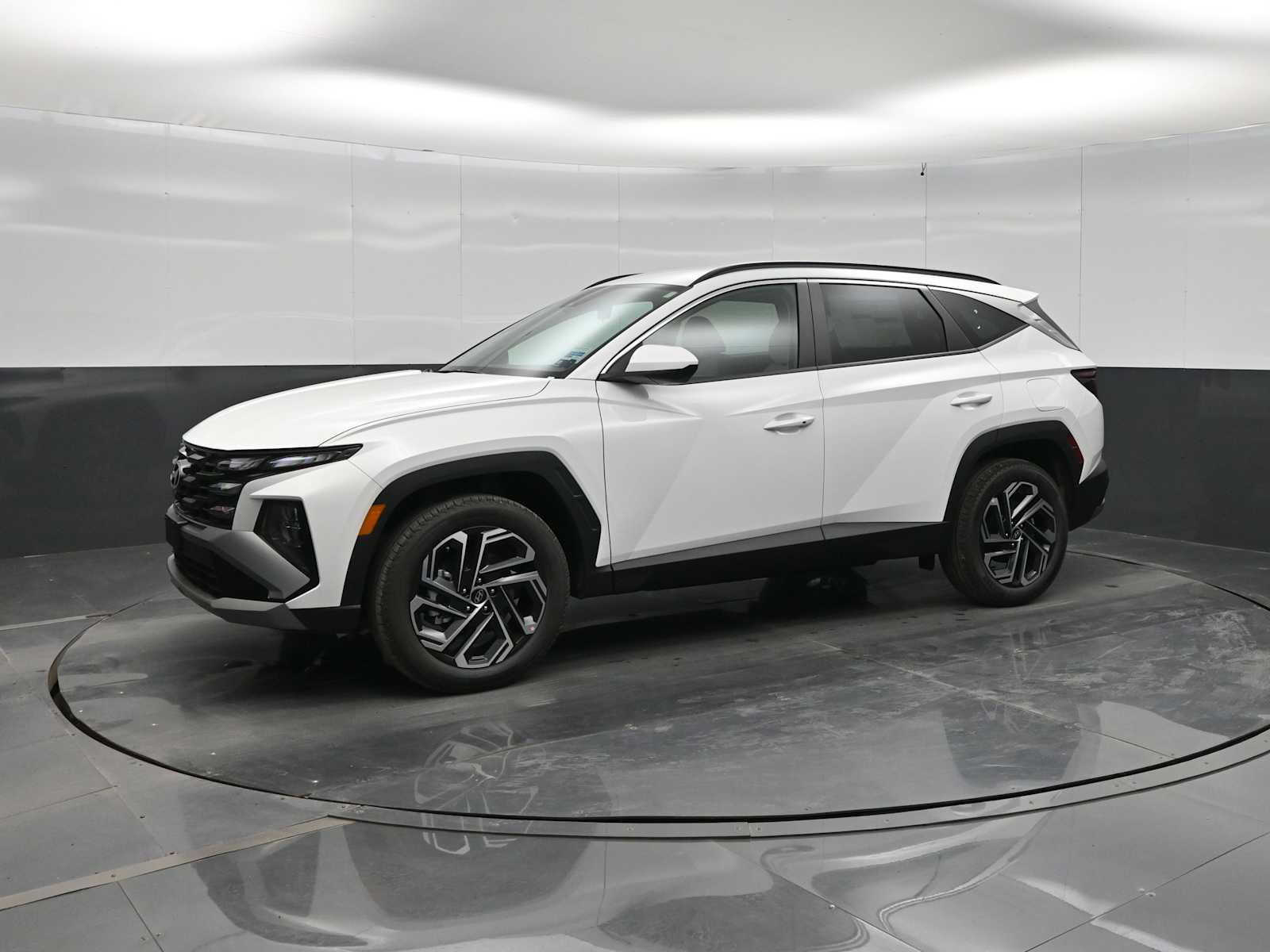 New 2026 Hyundai Tucson SEL Plus AWD/4WD image 1