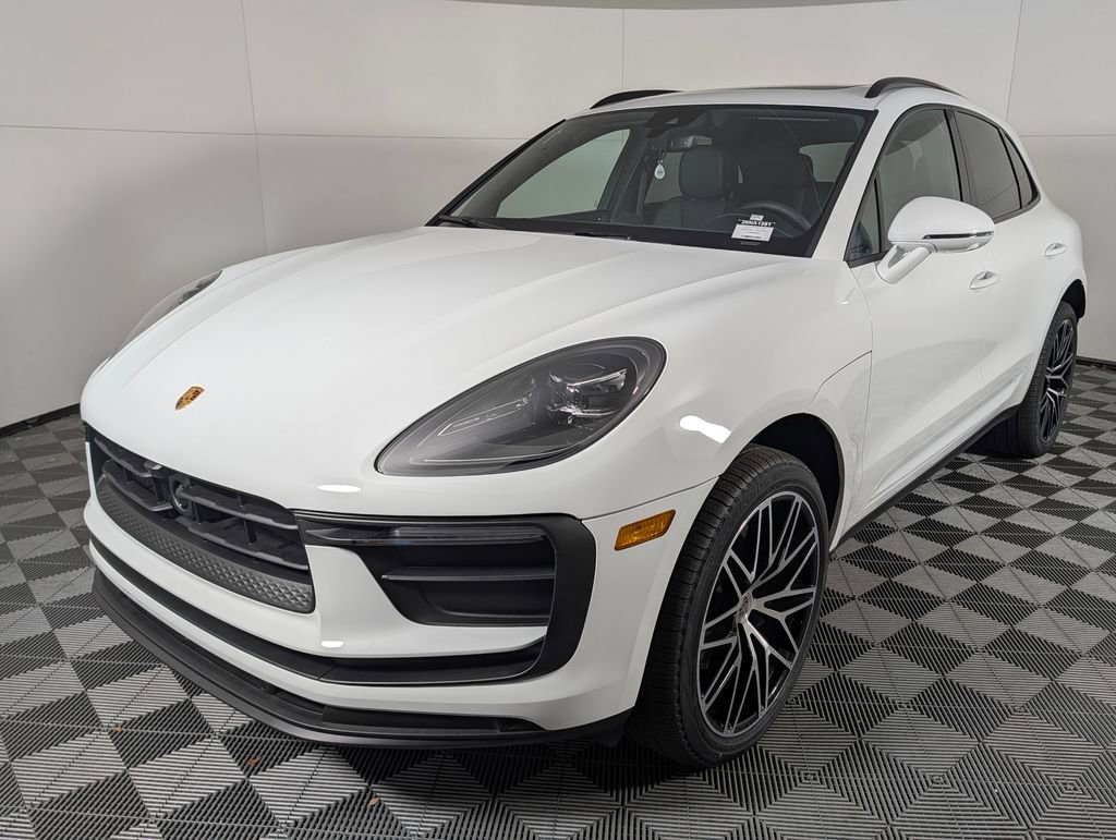 New 2026 Porsche Macan image 1