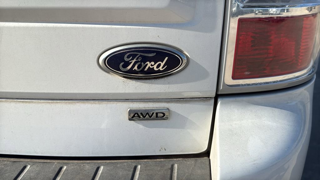Used 2018 Ford Flex SEL w/ Equipment Group 202A AWD/4WD image 6