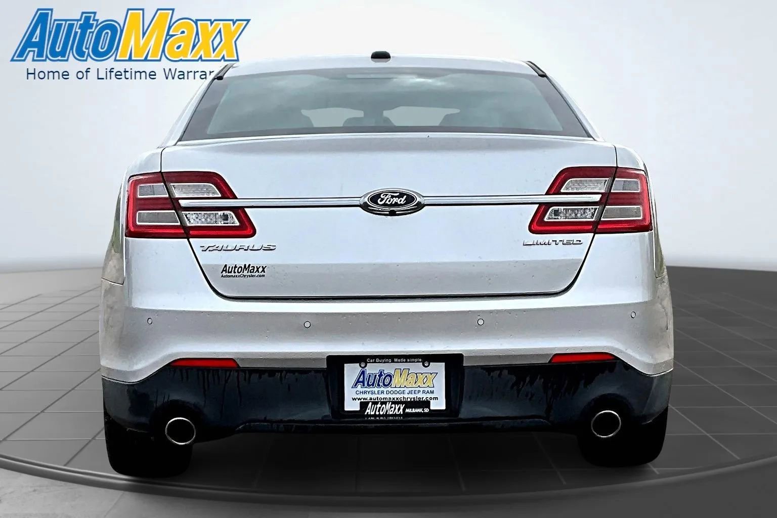 Used 2013 Ford Taurus Limited FWD image 5