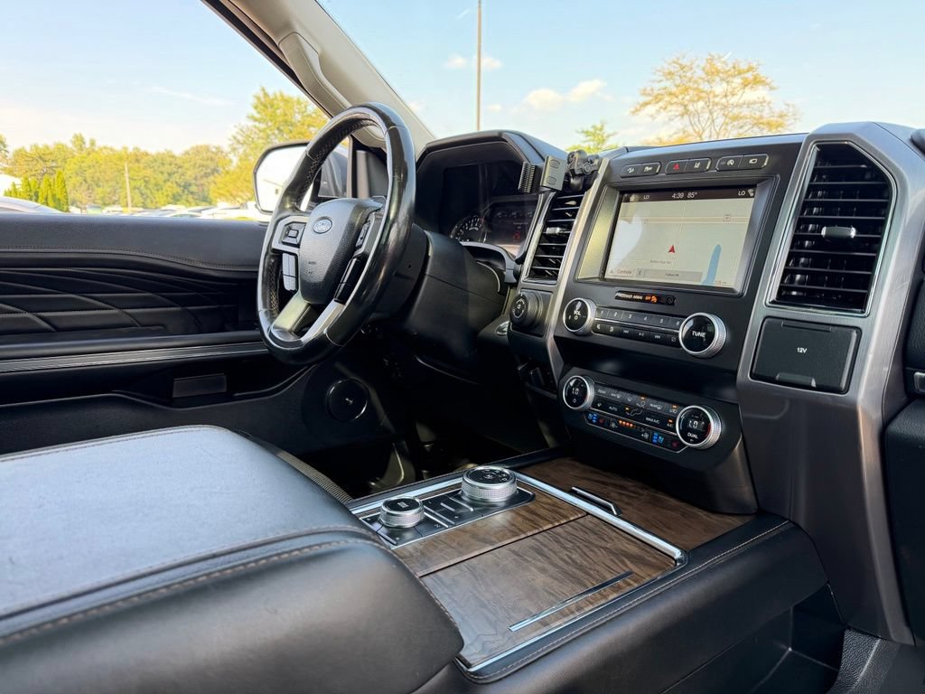 Used 2019 Ford Expedition Max Platinum AWD/4WD image 31
