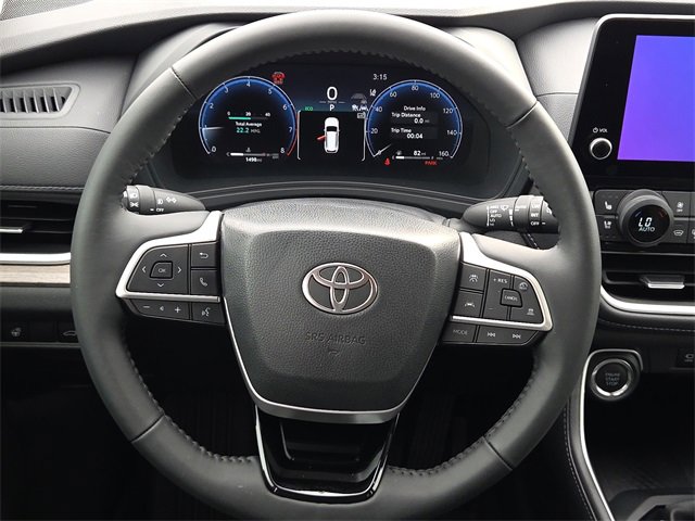 Used 2025 Toyota Grand Highlander AWD image 14