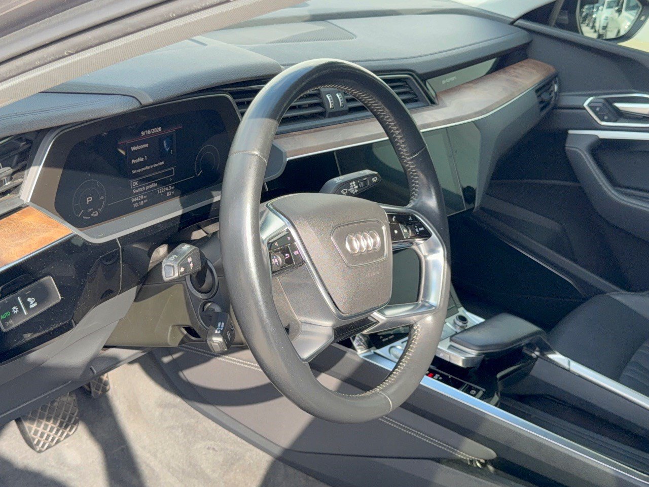 Used 2019 Audi e-tron Premium Plus AWD/4WD image 4