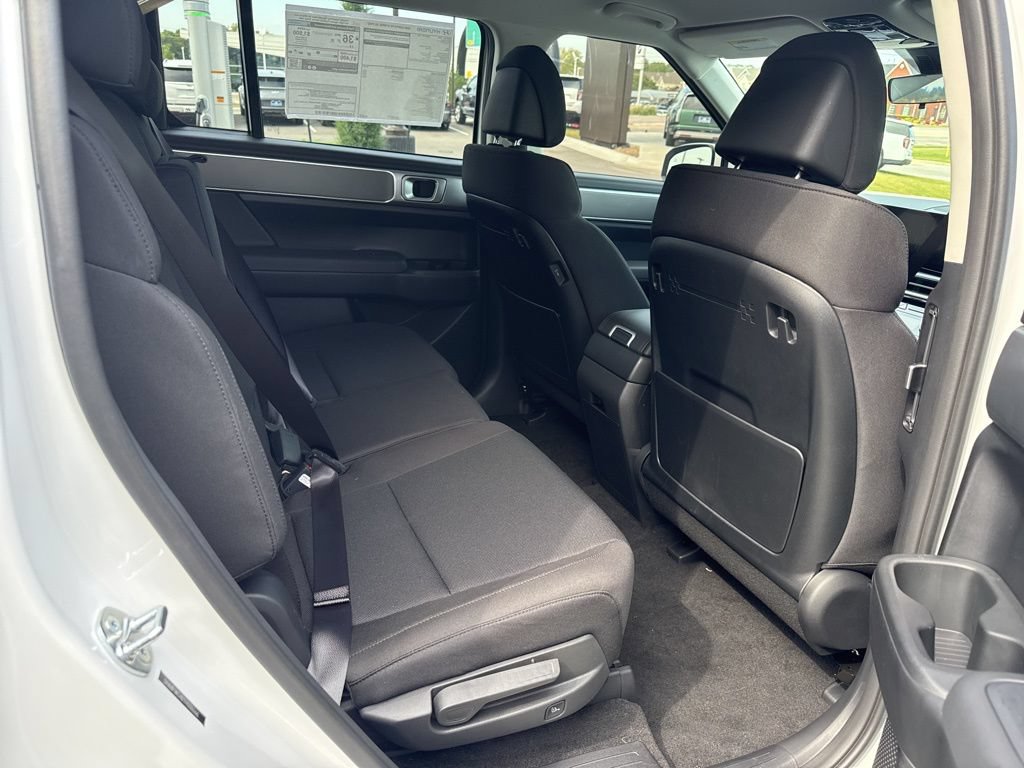 New 2026 Hyundai Santa Fe SE FWD image 11