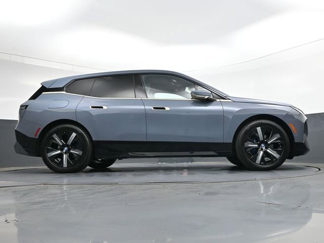 Used 2023 BMW iX xDrive50 w/ Premium Package AWD/4WD image 36