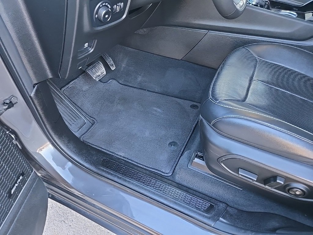 Used 2022 Jeep Grand Cherokee Limited 4xe w/ Luxury Tech Group II image 38