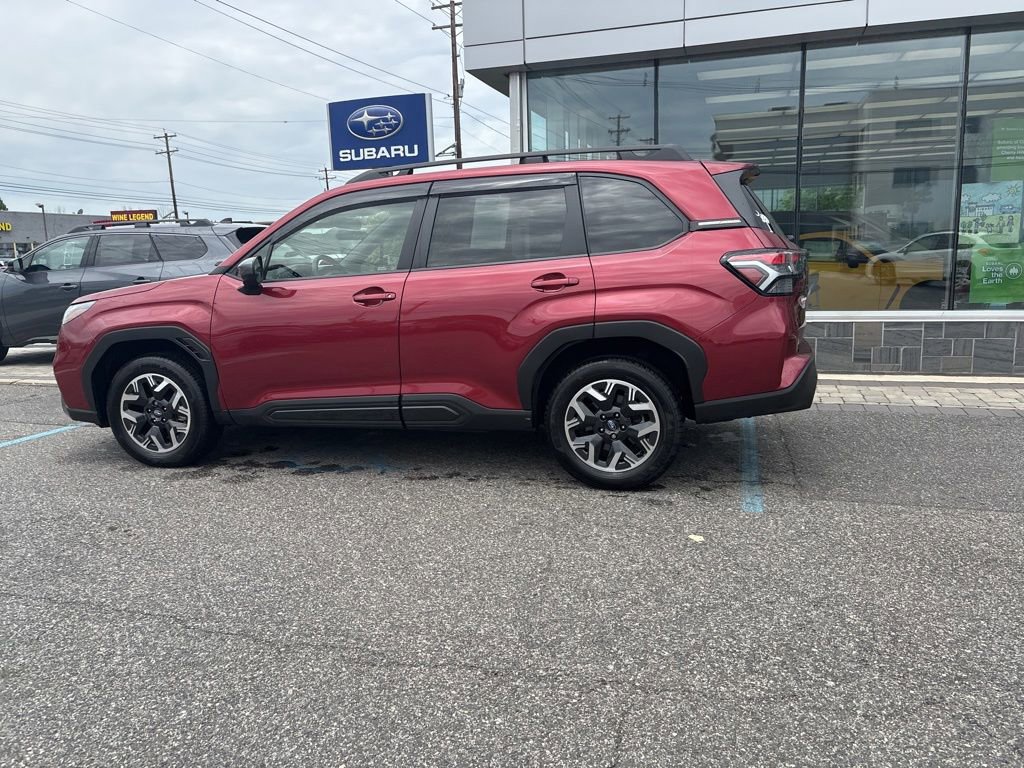 Certified 2025 Subaru Forester Premium AWD/4WD image 8