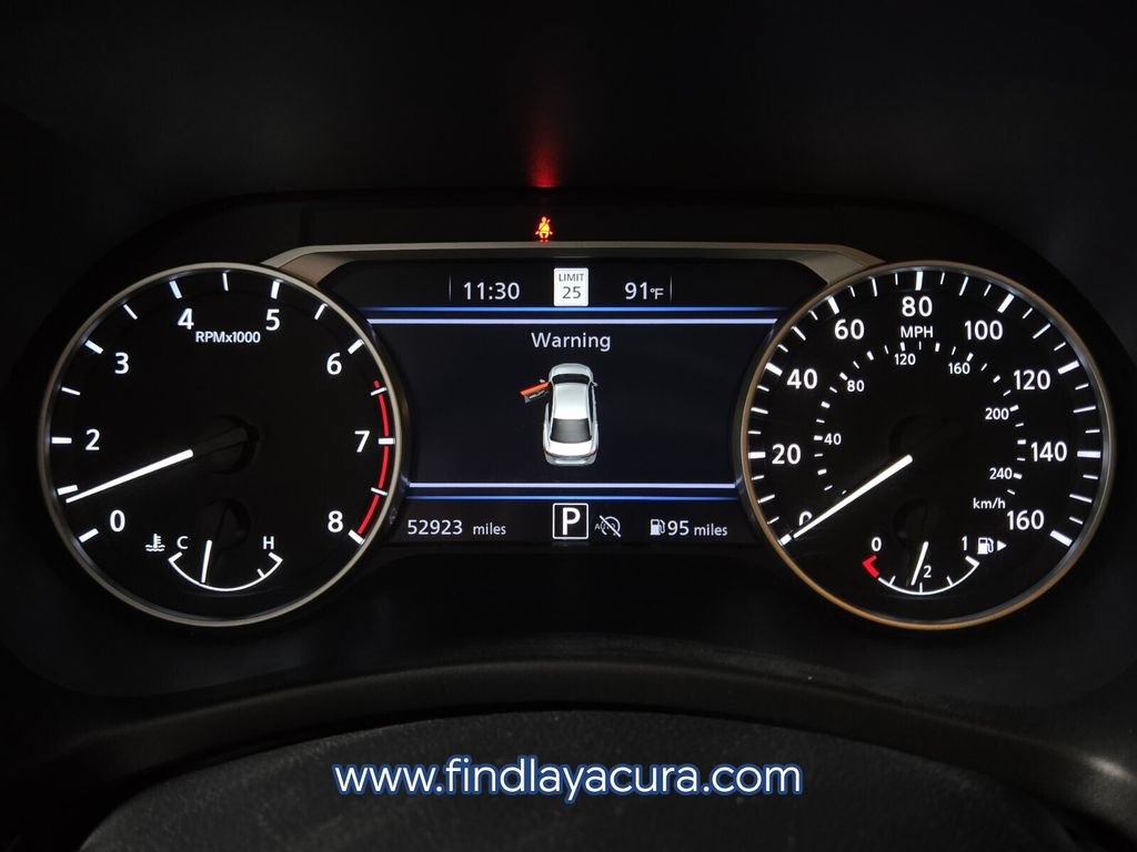 Used 2024 Nissan Sentra SV FWD image 25