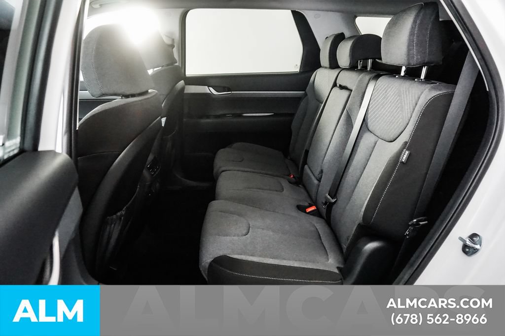 Used 2025 Hyundai Palisade SE FWD image 17