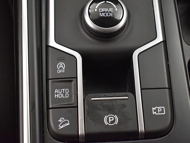 Certified 2025 Kia Sorento LX image 23