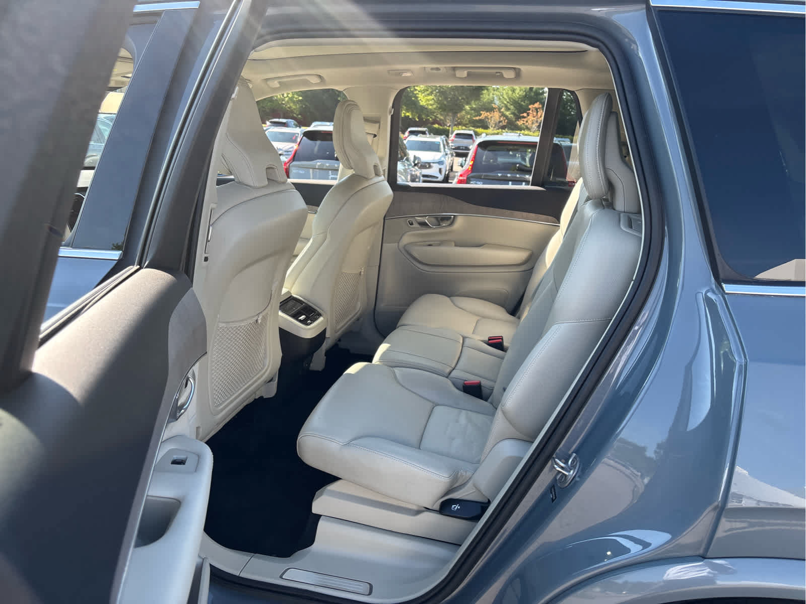 Used 2023 Volvo XC90 B6 Plus w/ Protection Package Premier AWD/4WD image 23
