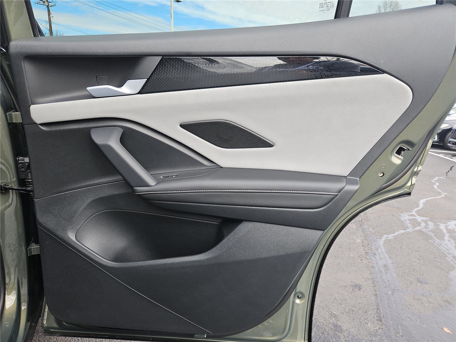 New 2026 Volkswagen Tiguan SE R-Line image 30