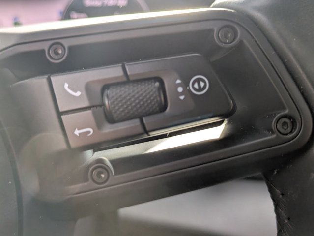 Used 2022 Porsche Taycan 4 Cross Turismo AWD/4WD image 12